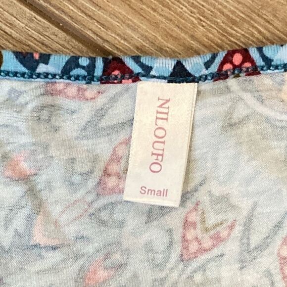 5/$15 Niloufo Women’s Blue Mandala Cut Out Shoulder T-shirt Size small - Picture 3 of 5